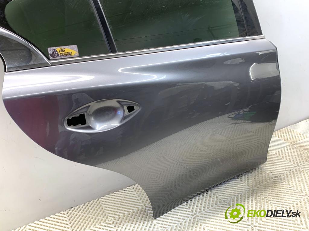 INFINITI Q50 sedan 2014 268 kW 50 Hybrid AWD 3498 dveře pravý zadní část KAD KAD