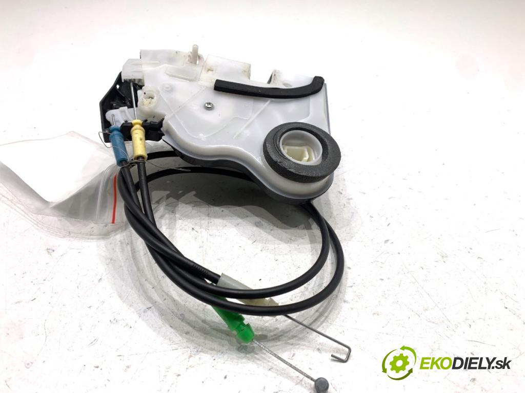 SUZUKI IGNIS III liftback 2017 66 kW 1.2 (ATK412) 1242 zámok Dvere ľavy zad