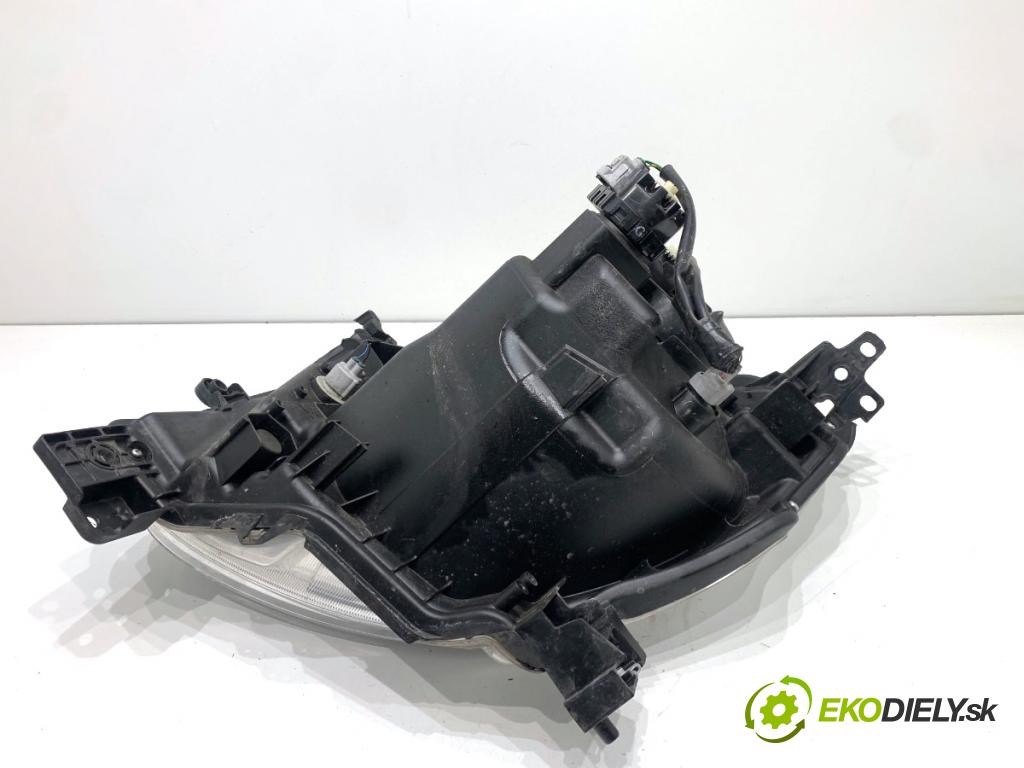 SUZUKI IGNIS III liftback 2017 66 kW 1.2 (ATK412) 1242 světlomet pravý přední část