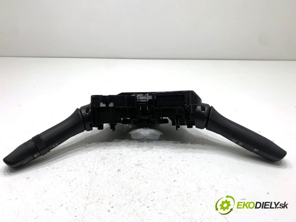 SUZUKI IGNIS III liftback 2017 66 kW 1.2 (ATK412) 1242 přepínač kombinovaný  (Páčky pod volantem)