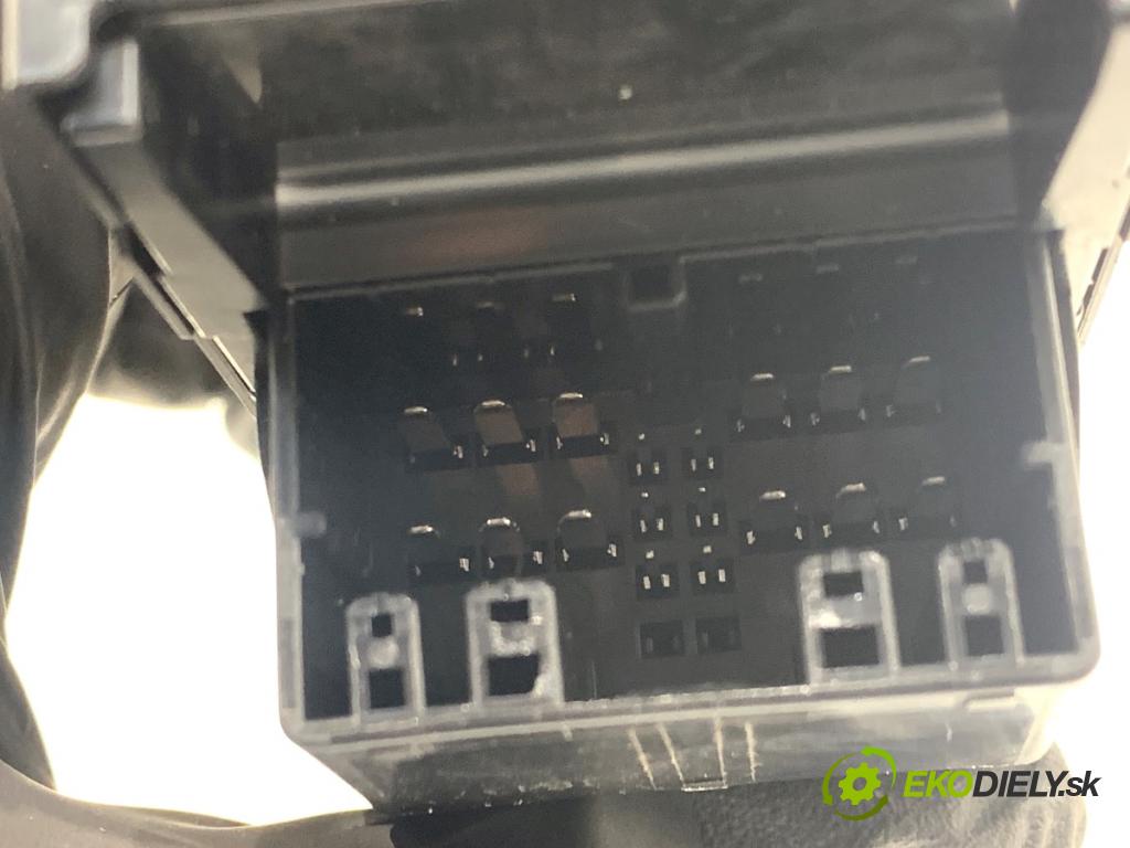 SUZUKI IGNIS III liftback 2017 66 kW 1.2 (ATK412) 1242 přepínač oken  (Páčky pod volantem)