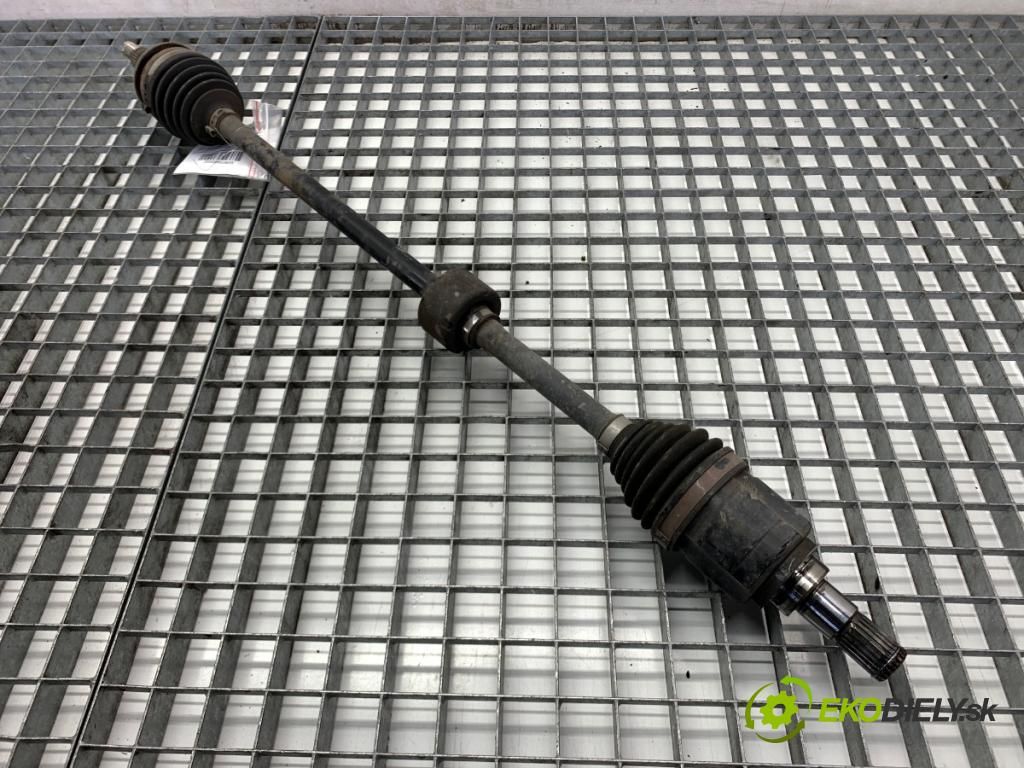 SUZUKI IGNIS III liftback 2017 66 kW 1.2 (ATK412) 1242 poloos pravý přední část