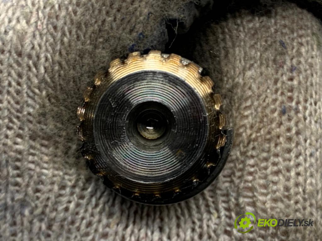 SUZUKI IGNIS III liftback 2017 66 kW 1.2 (ATK412) 1242 Poloos pravy predný