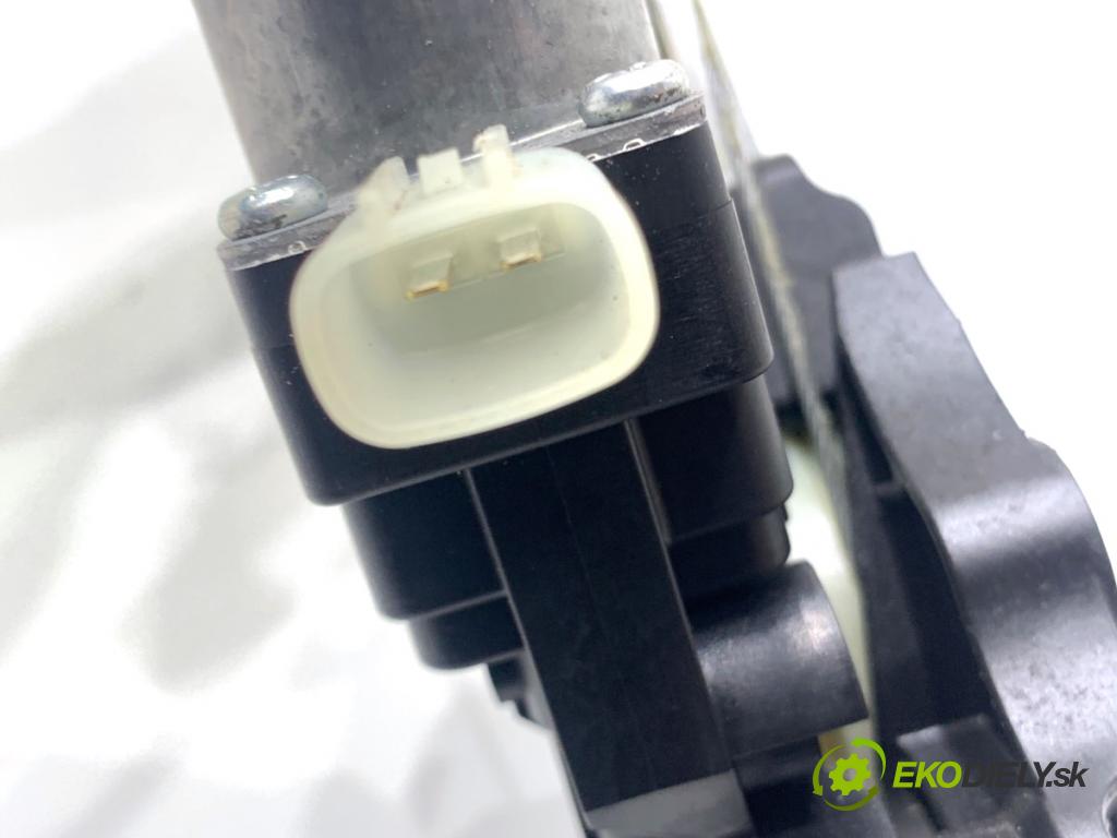 SUZUKI IGNIS III liftback 2017 66 kW 1.2 (ATK412) 1242 Mechanizmus okna pravy predný 83530-64P00