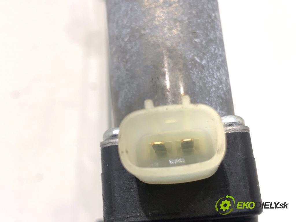 SUZUKI IGNIS III liftback 2017 66 kW 1.2 (ATK412) 1242 Mechanizmus okna ľavy predný 83460-65P00