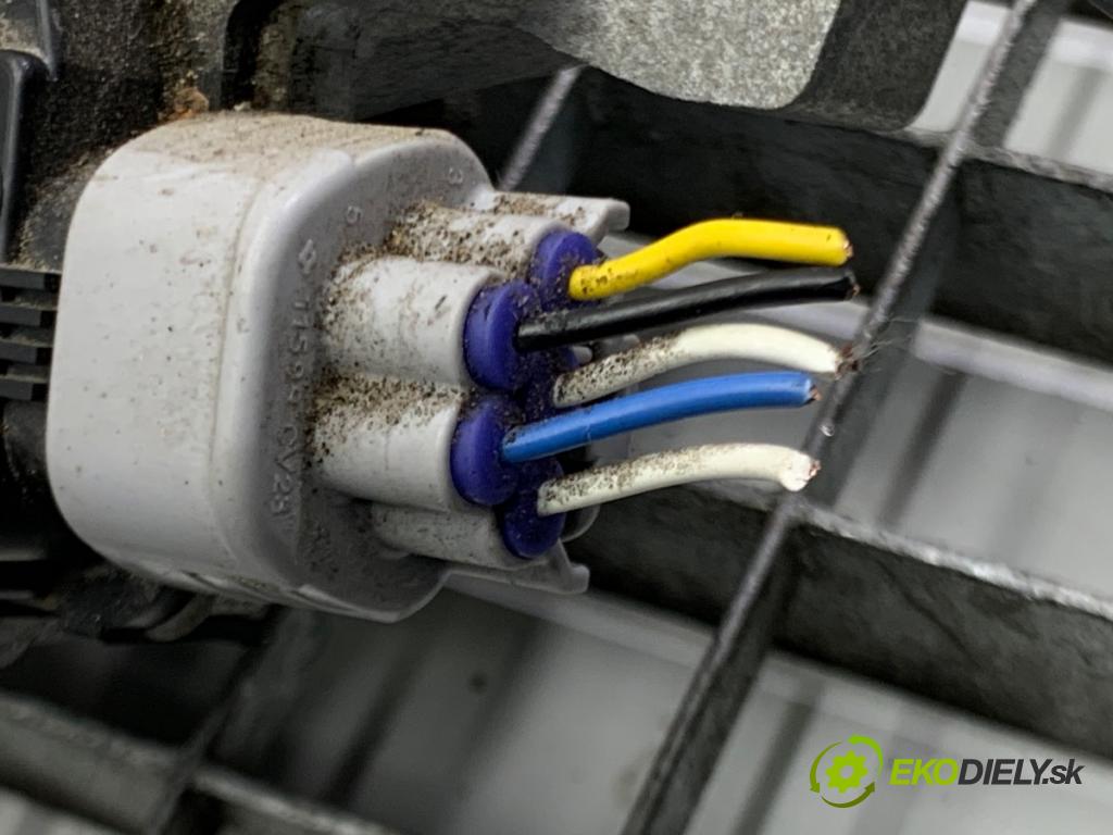 SUZUKI IGNIS III liftback 2017 66 kW 1.2 (ATK412) 1242 mechanismus stěračů přední část 38110-62R00 (Motorek stěračů přední)