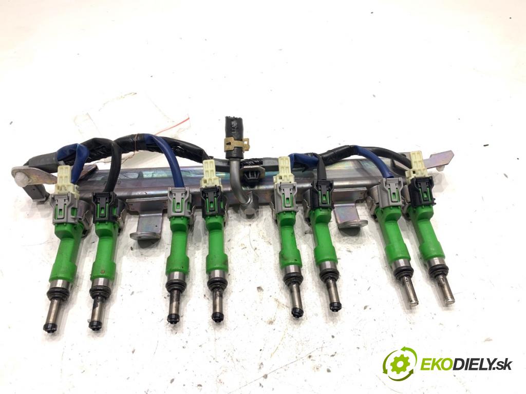 SUZUKI IGNIS III liftback 2017 66 kW 1.2 (ATK412) 1242 Lišta vstrekovacia  (Vstrekovacia lišta)