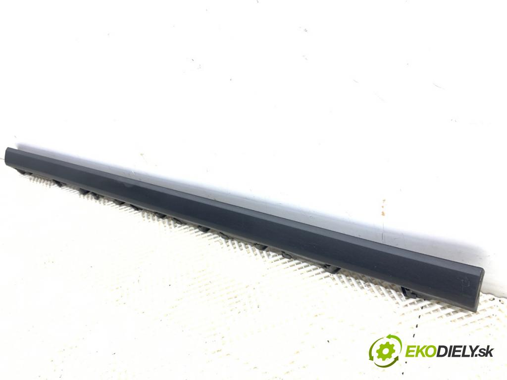 SUZUKI IGNIS III liftback 2017 66 kW 1.2 (ATK412) 1242 Lišta prahová pravy