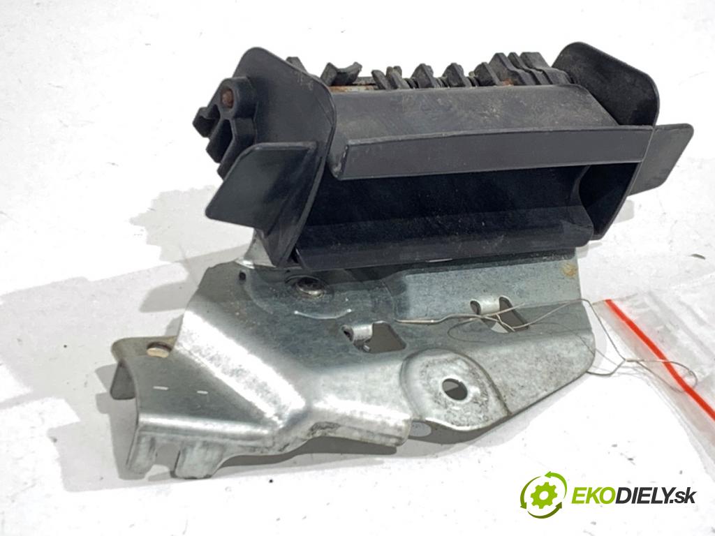 SUZUKI IGNIS III liftback 2017 66 kW 1.2 (ATK412) 1242 Kľučka dverí zad