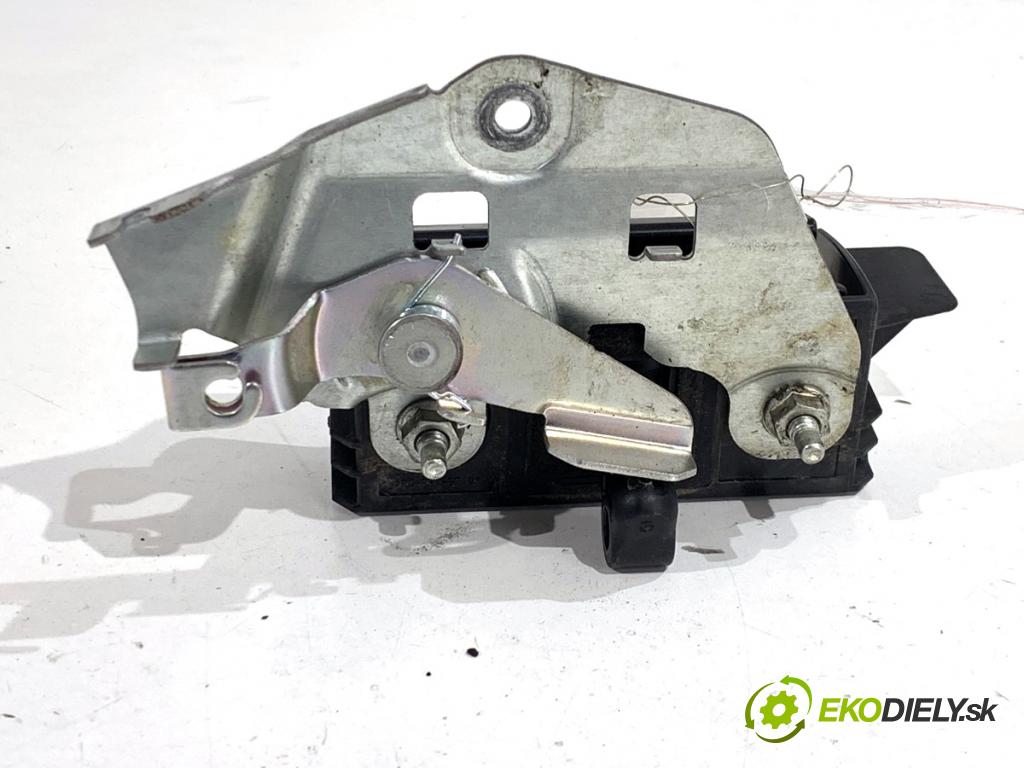 SUZUKI IGNIS III liftback 2017 66 kW 1.2 (ATK412) 1242 Kľučka dverí zad