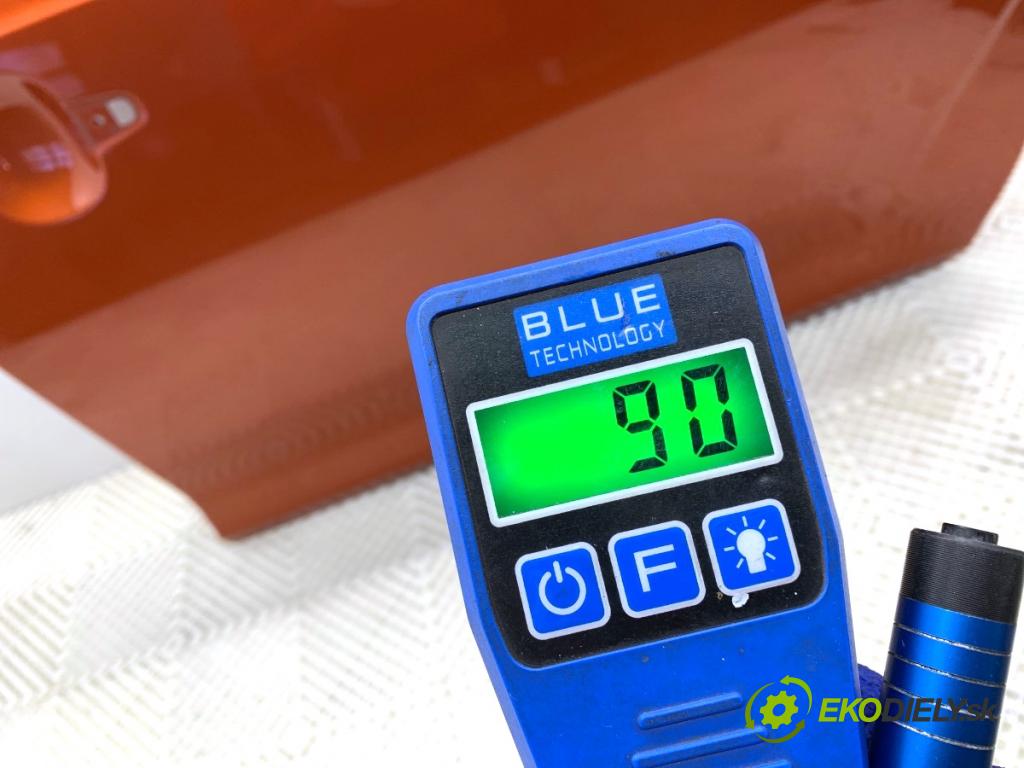 SUZUKI IGNIS III liftback 2017 66 kW 1.2 (ATK412) 1242 dveře pravý přední část ZWD