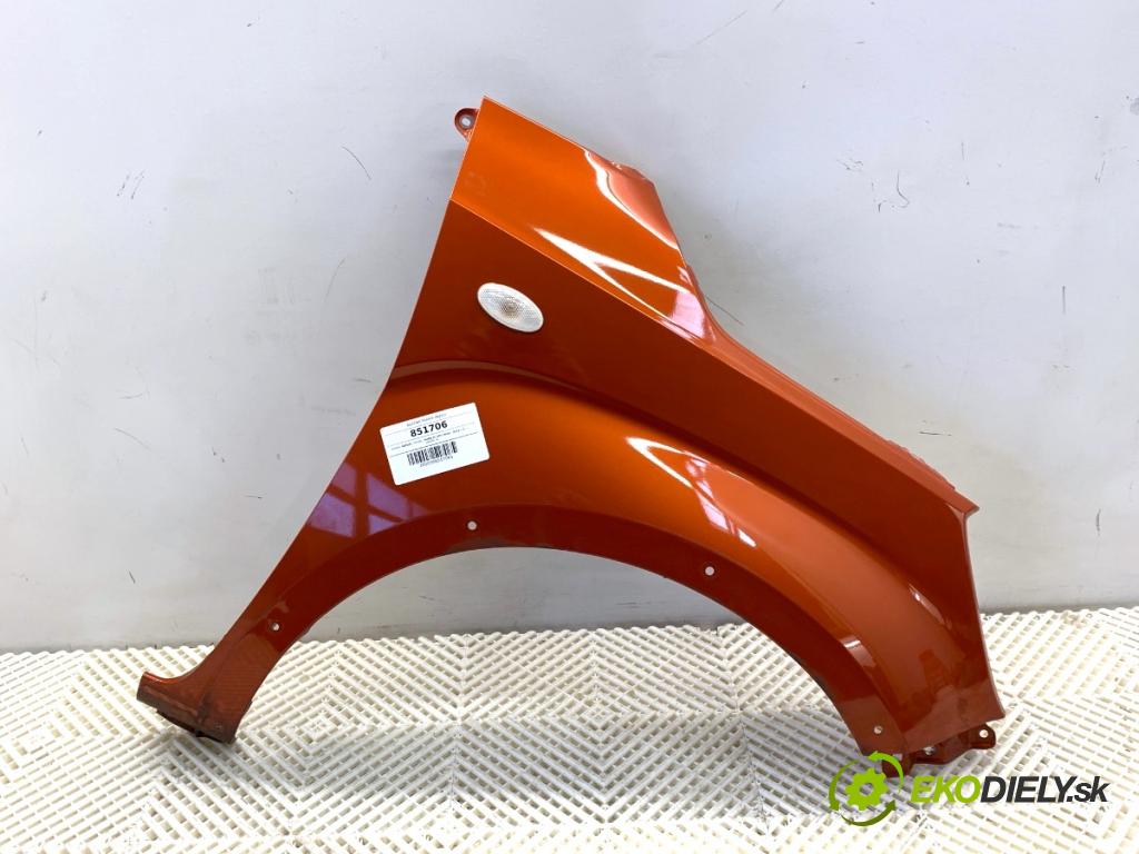 SUZUKI IGNIS III liftback 2017 66 kW 1.2 (ATK412) 1242 blatník pravý přední část 