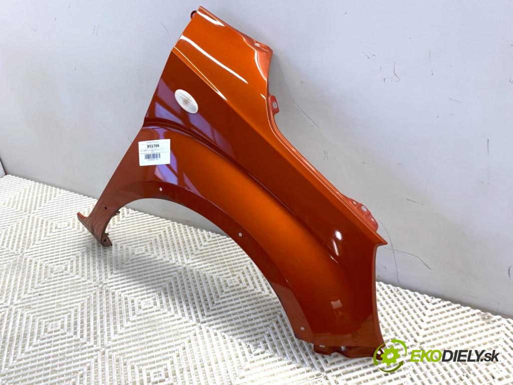 SUZUKI IGNIS III liftback 2017 66 kW 1.2 (ATK412) 1242 blatník pravý přední část