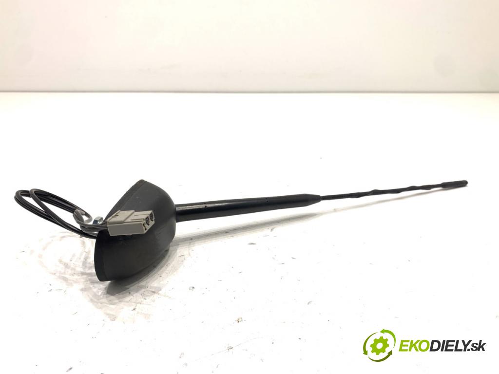 SUZUKI IGNIS III liftback 2017 66 kW 1.2 (ATK412) 1242 ANTENA 