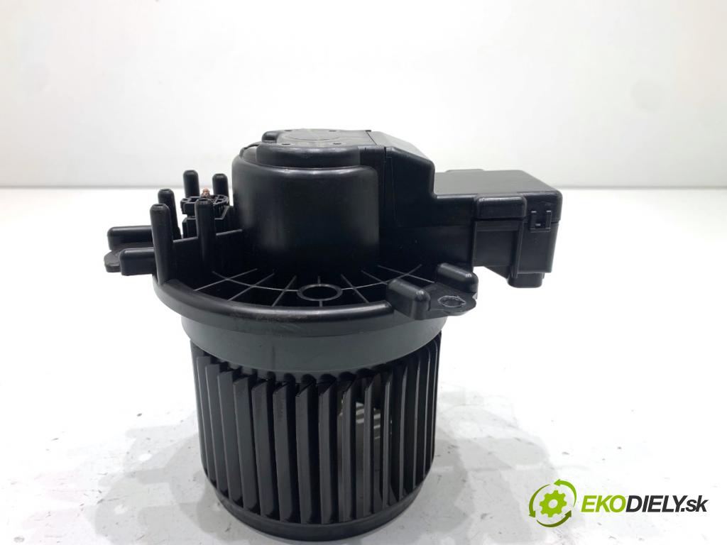 SUZUKI IGNIS III liftback 2017 66 kW 1.2 (ATK412) 1242 ventilátor kúrenia