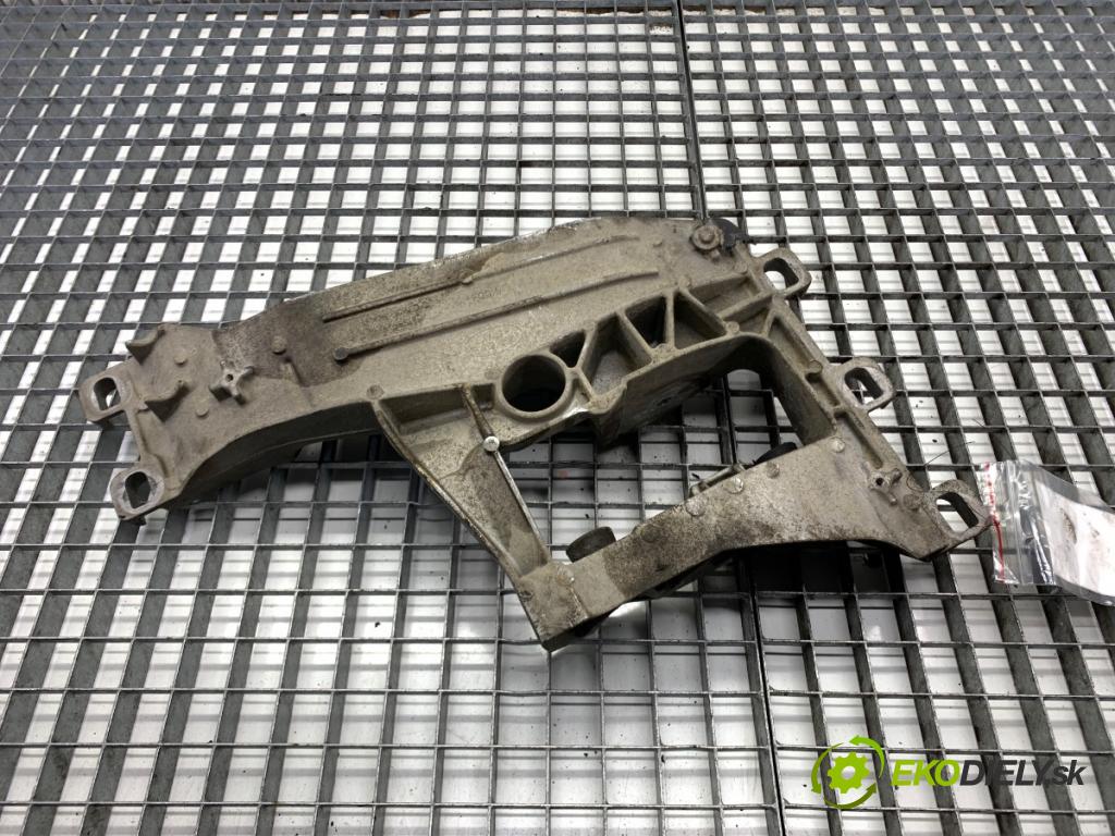 JAGUAR F-PACE SUV 2016 120 kW 2.0 TD4 1999 držák převodovky HX73-6A026-DC