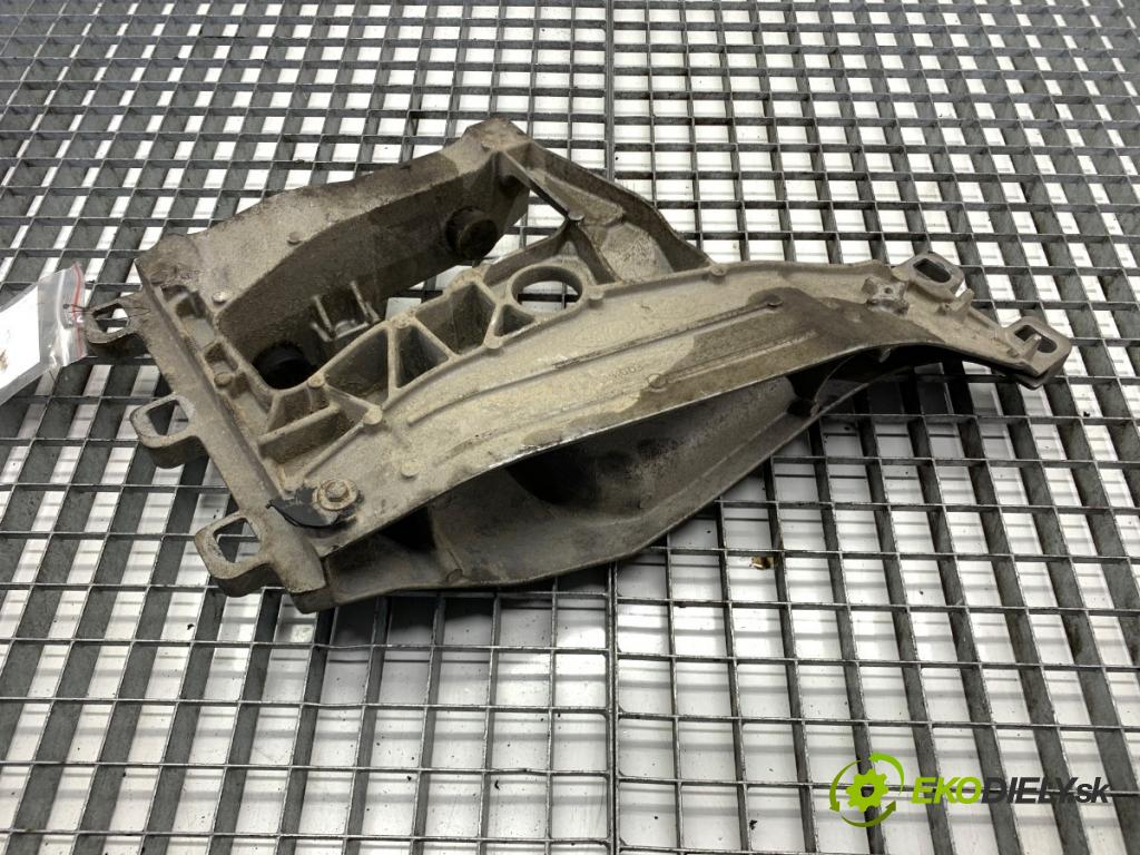 JAGUAR F-PACE SUV 2016 120 kW 2.0 TD4 1999 držák převodovky HX73-6A026-DC