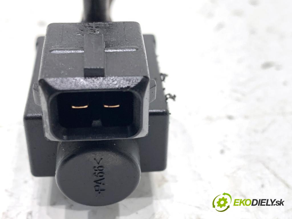 JAGUAR F-PACE SUV 2016 120 kW 2.0 TD4 1999 Ventil tlaku 70435600 (Ventil)