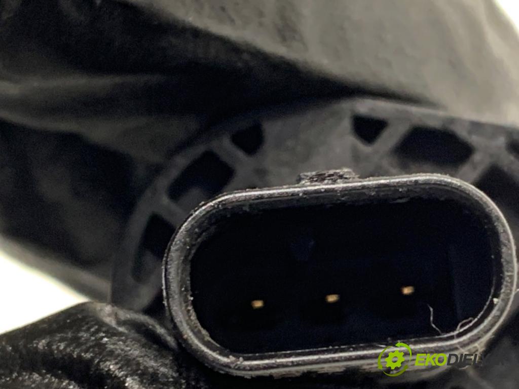 JAGUAR F-PACE SUV 2016 120 kW 2.0 TD4 1999 Snímač pozície hriadeľa kľukového G4D3-6C315-AA (Snímač polohy kľukového hriadeľa)