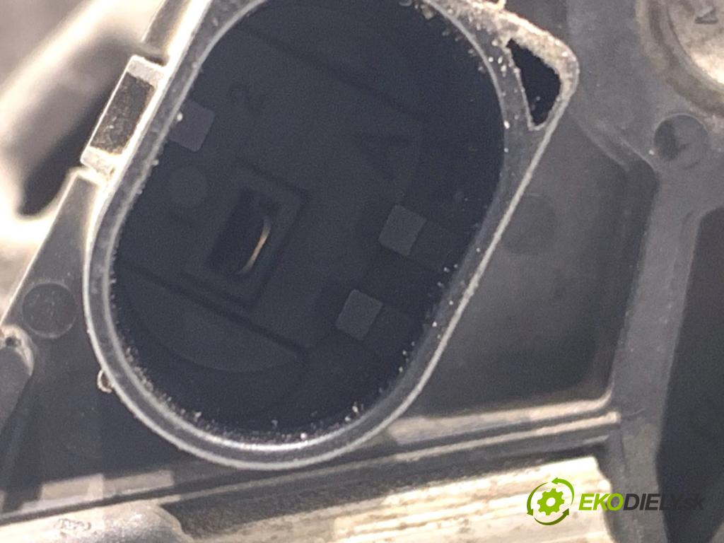 JAGUAR F-PACE SUV 2016 120 kW 2.0 TD4 1999 Alternátor GX73-10300-DF (Alternátor)