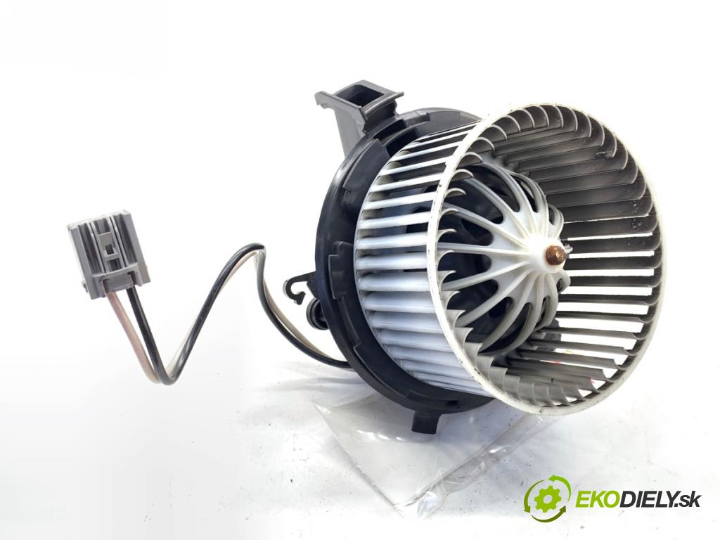 OPEL ASTRA J sedan 2017 103 kW 1.4 LPG (69) 1364 topení U7253002