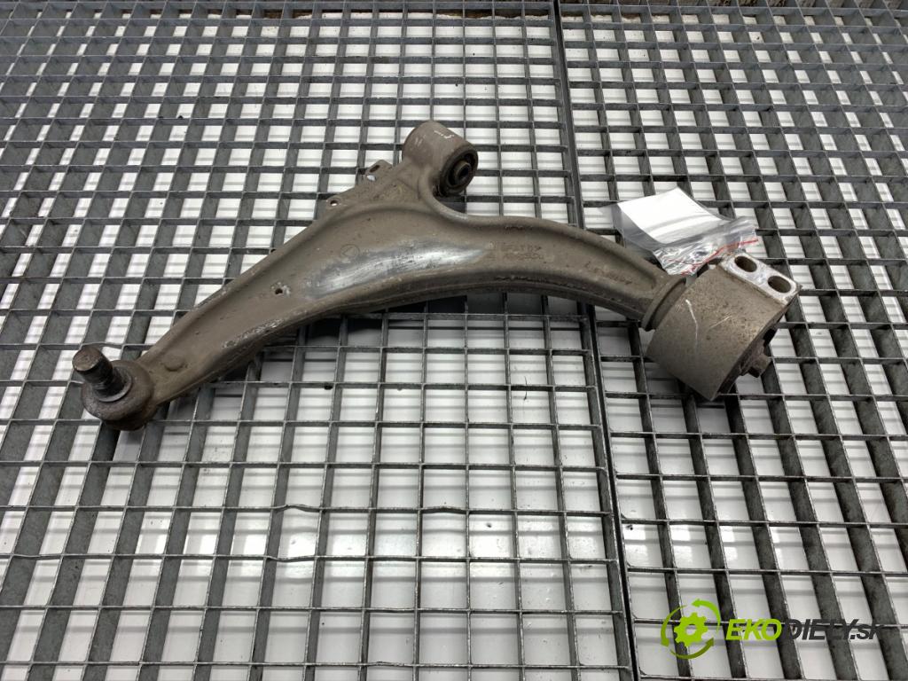 OPEL ASTRA J sedan 2017 103 kW 1.4 LPG (69) 1364 rameno levý přední část 