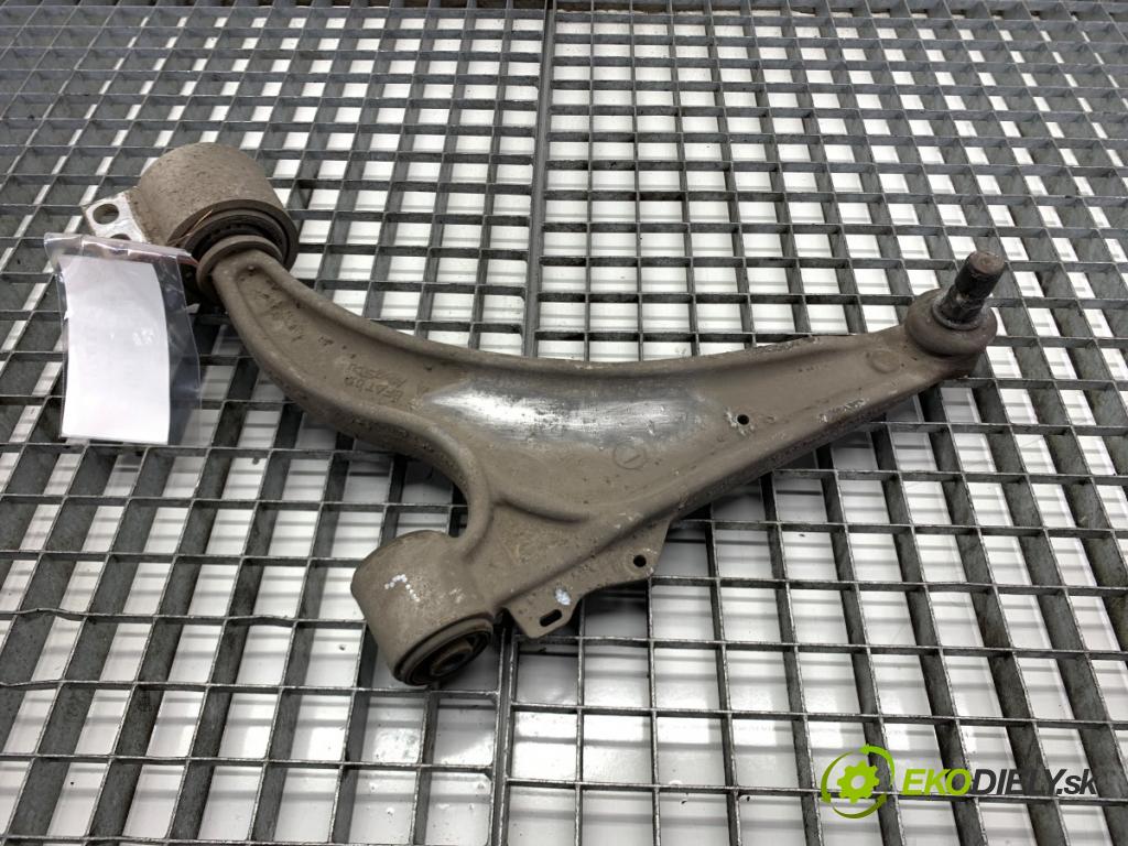 OPEL ASTRA J sedan 2017 103 kW 1.4 LPG (69) 1364 rameno levý přední část