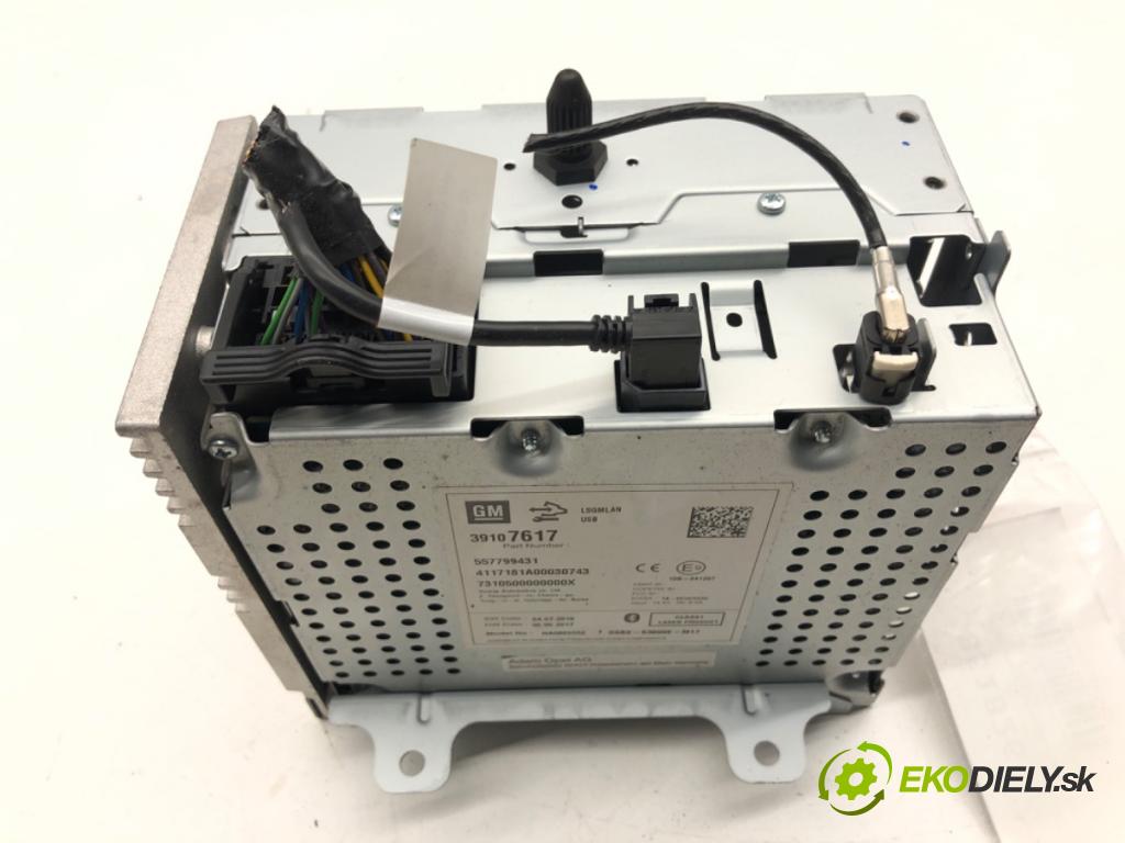 OPEL ASTRA J sedan 2017 103 kW 1.4 LPG (69) 1364 RADIO 557799431 (Audio zariadenie)