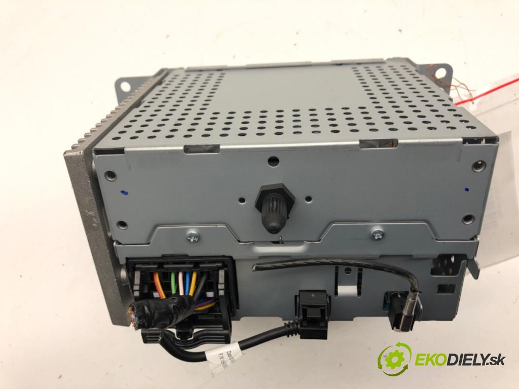 OPEL ASTRA J sedan 2017 103 kW 1.4 LPG (69) 1364 RADIO 557799431 (Audio zariadenie)