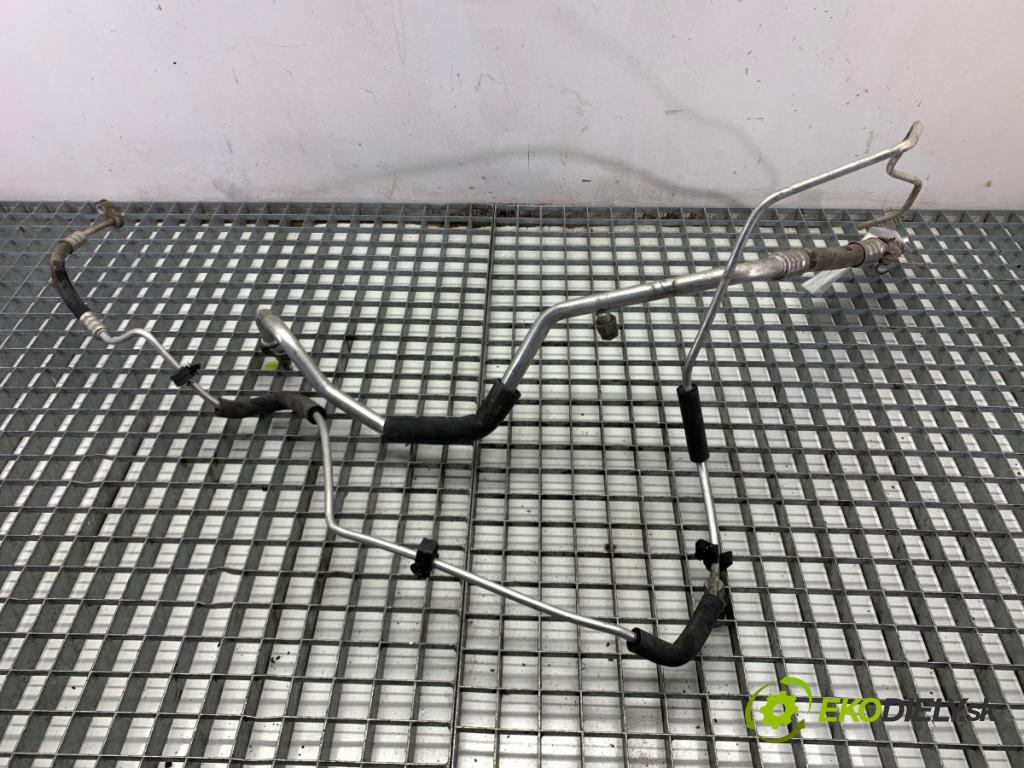 OPEL ASTRA J sedan 2017 103 kW 1.4 LPG (69) 1364 rúrka klimatizace  (Trubka klimatizace)