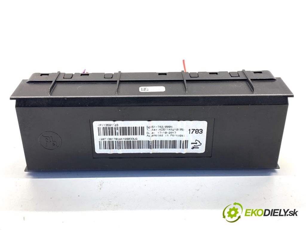 OPEL ASTRA J sedan 2017 103 kW 1.4 LPG (69) 1364 Modul Riadiaca jednotka klimatizácie 13591703 (Kľučka dverí ostatné)