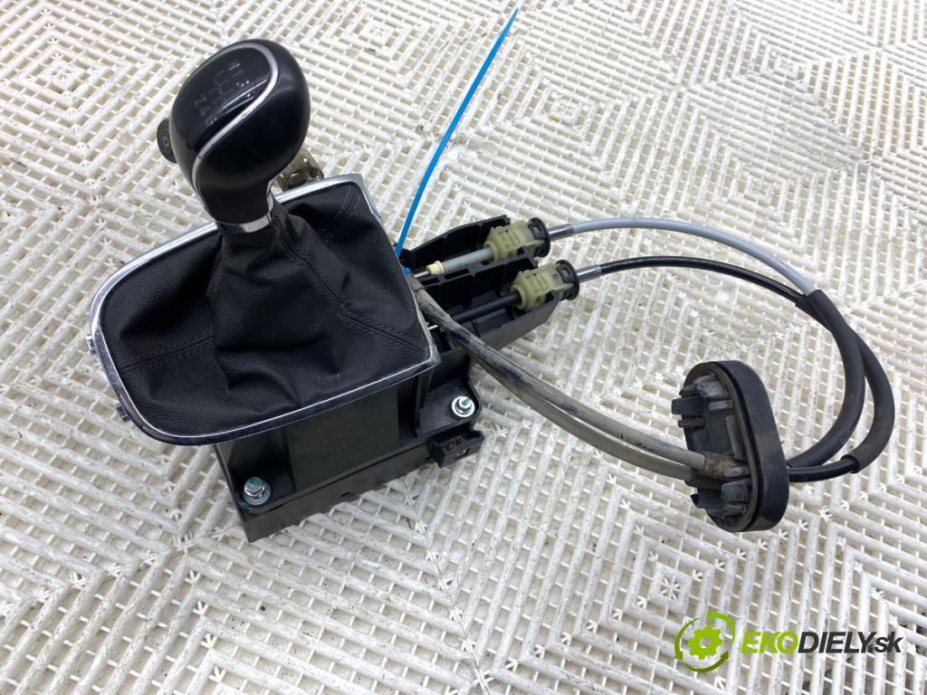 OPEL ASTRA J sedan 2017 103 kW 1.4 LPG (69) 1364 Kulisa 55486394 (Rýchlostná páka (kulisa))