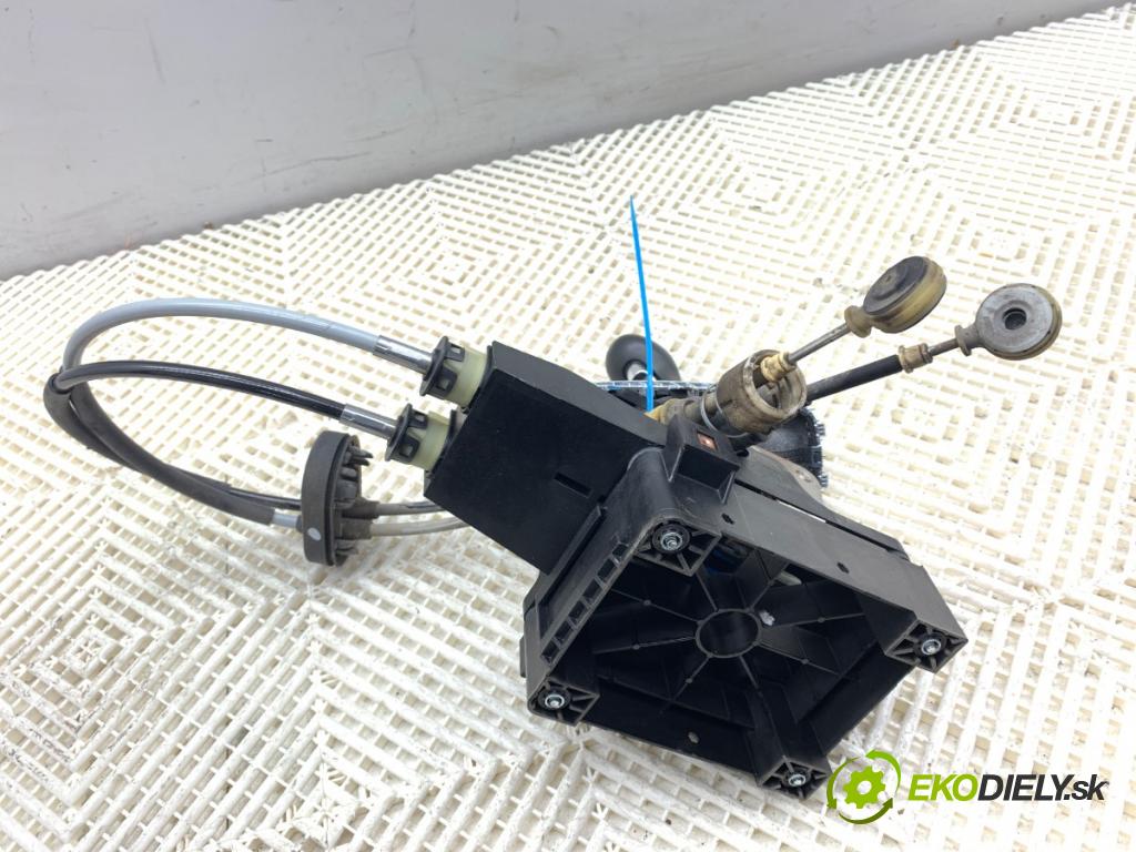 OPEL ASTRA J sedan 2017 103 kW 1.4 LPG (69) 1364 Kulisa 55486394 (Rýchlostná páka (kulisa))