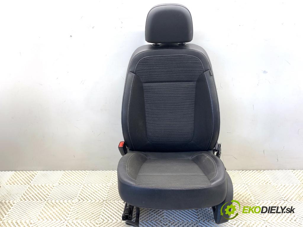 OPEL ASTRA J sedan 2017 103 kW 1.4 LPG (69) 1364 sedadlo levý přední část 