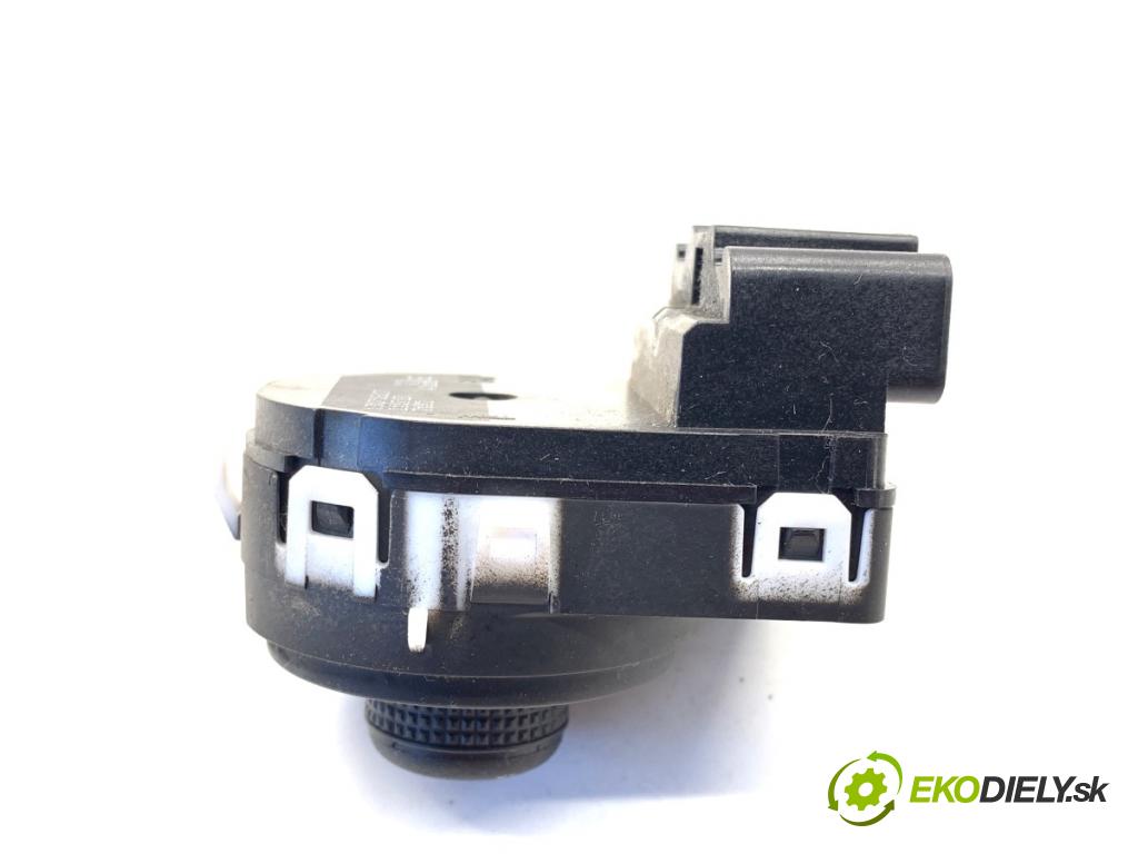 OPEL ASTRA J sedan 2017 103 kW 1.4 LPG (69) 1364 Prepínač nastavenia spätných zrkadiel 13271827 (Prepínacie páčky pod volantom)