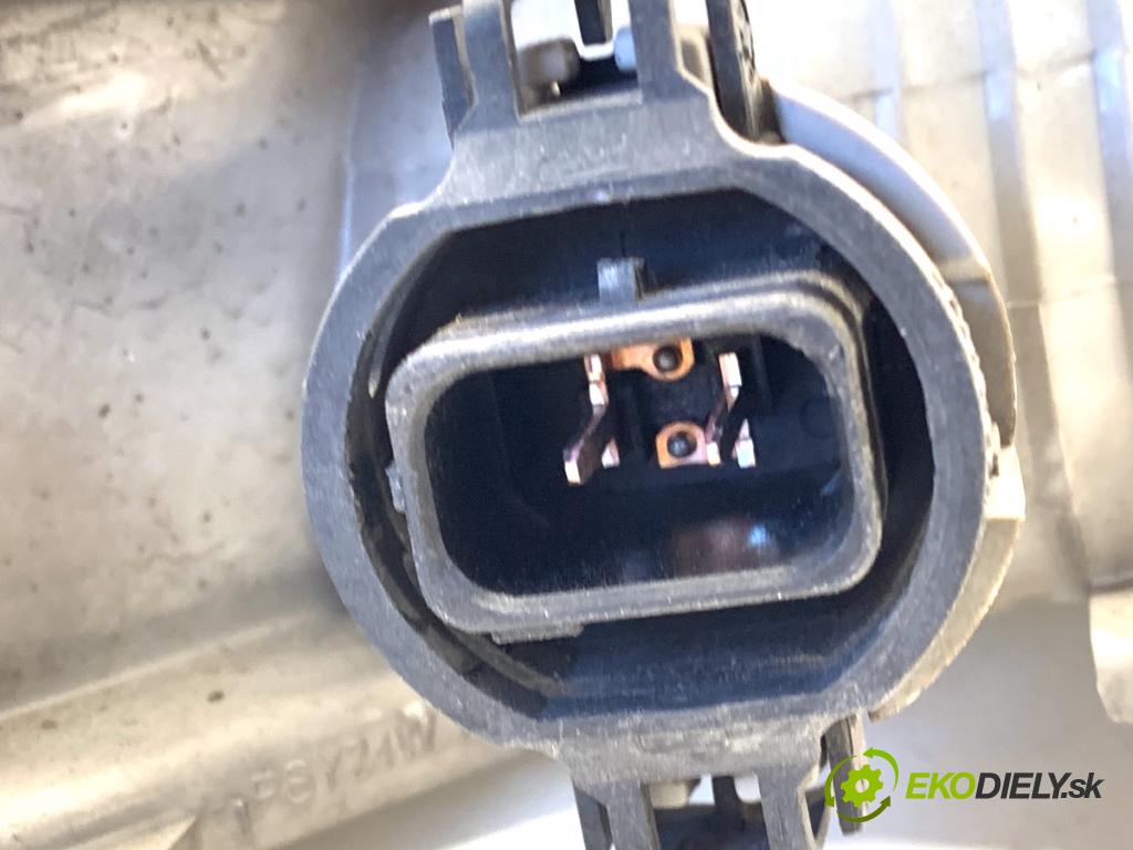 OPEL ASTRA J sedan 2017 103 kW 1.4 LPG (69) 1364 Smerovka ľavy predný 13367142 (Kľučka dverí ostatné)