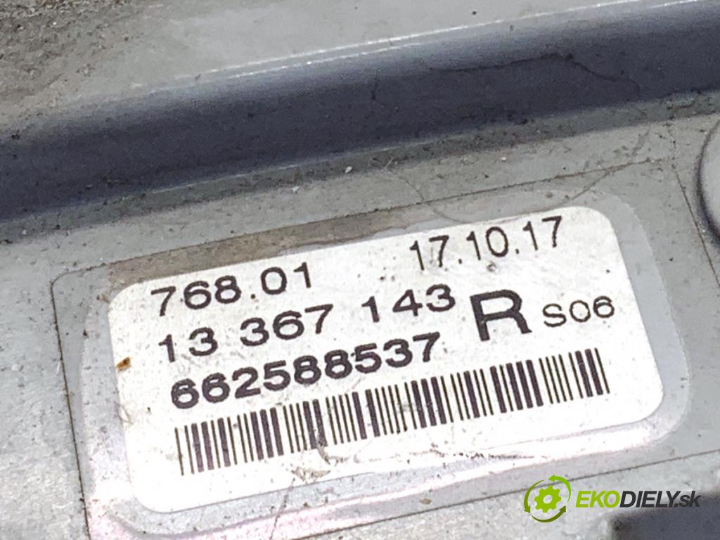 OPEL ASTRA J sedan 2017 103 kW 1.4 LPG (69) 1364 Smerovka pravy predný 13367143 (Kľučka dverí ostatné)