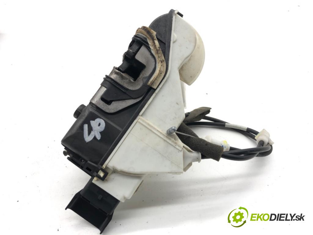 PEUGEOT 508 I sedan 2012 103 kW 2.0 HDi 1997 zámok Dvere ľavy predný 006256