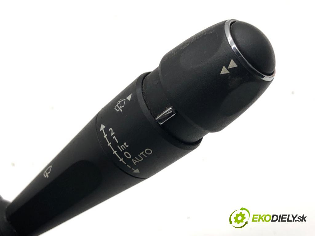 PEUGEOT 508 I sedan 2012 103 kW 2.0 HDi 1997 přepínač kombinovaný 96759260XT (Páčky pod volantem)