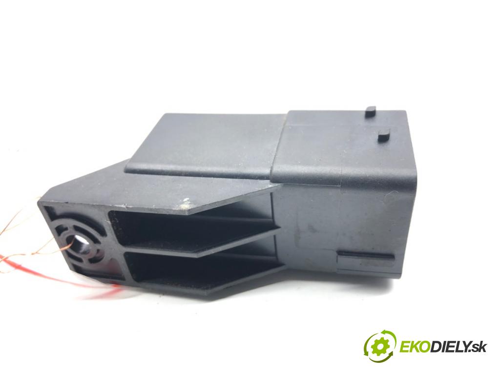 PEUGEOT 508 I sedan 2012 103 kW 2.0 HDi 1997 relé sviečok žhavenia 9640469680 (Relé)