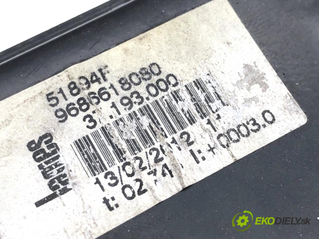 PEUGEOT 508 I sedan 2012 103 kW 2.0 HDi 1997 mechanismus okna pravý přední část 9688808180