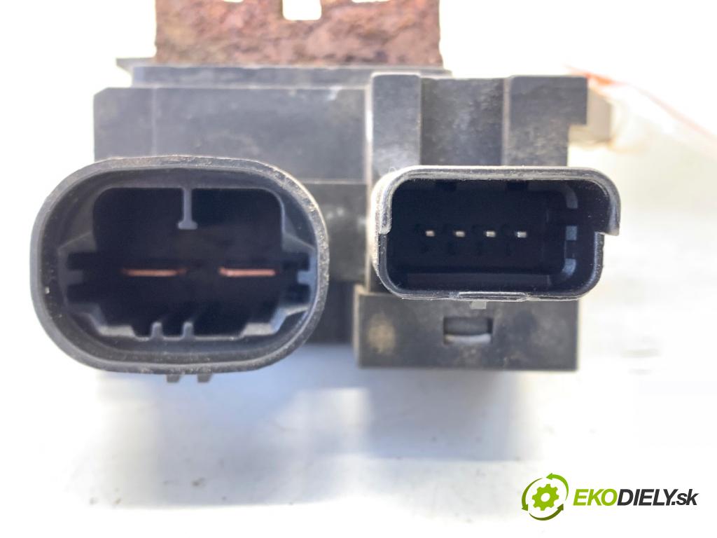 PEUGEOT 508 I sedan 2012 103 kW 2.0 HDi 1997 Modul ventilátora 98372A