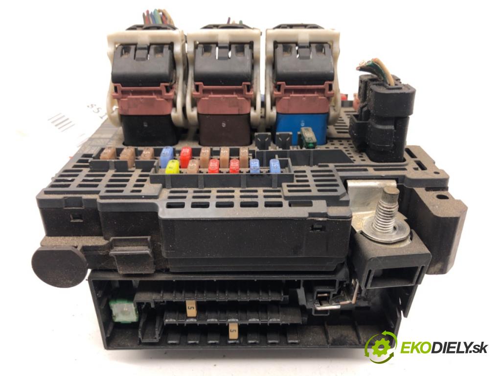 PEUGEOT 508 I sedan 2012 103 kW 2.0 HDi 1997 modul BSM 9677987580 (Řídící jednotka ostatní)