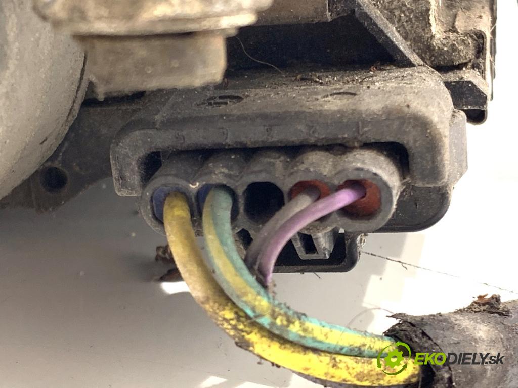 PEUGEOT 508 I sedan 2012 103 kW 2.0 HDi 1997 Mechanizmus stieračov pravy predný 9677472680