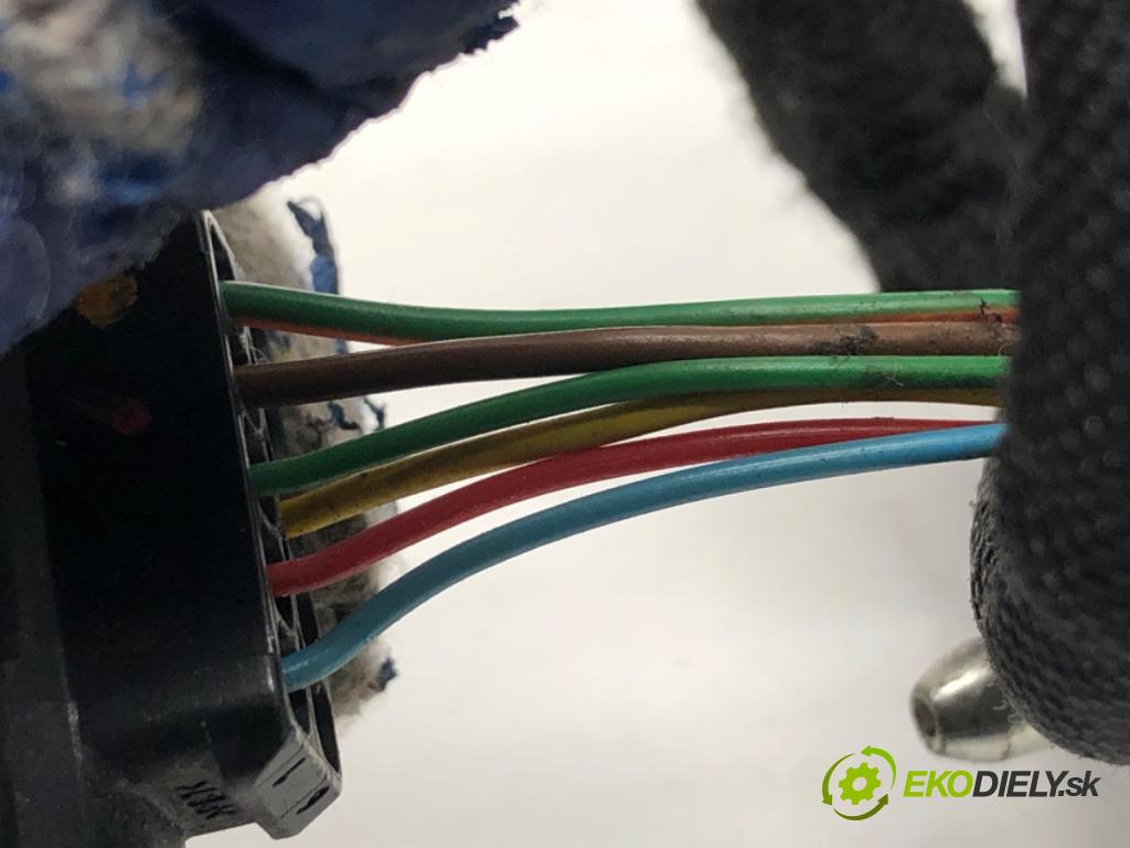 PEUGEOT 508 I sedan 2012 103 kW 2.0 HDi 1997 Spätné zrkadlo ľavy