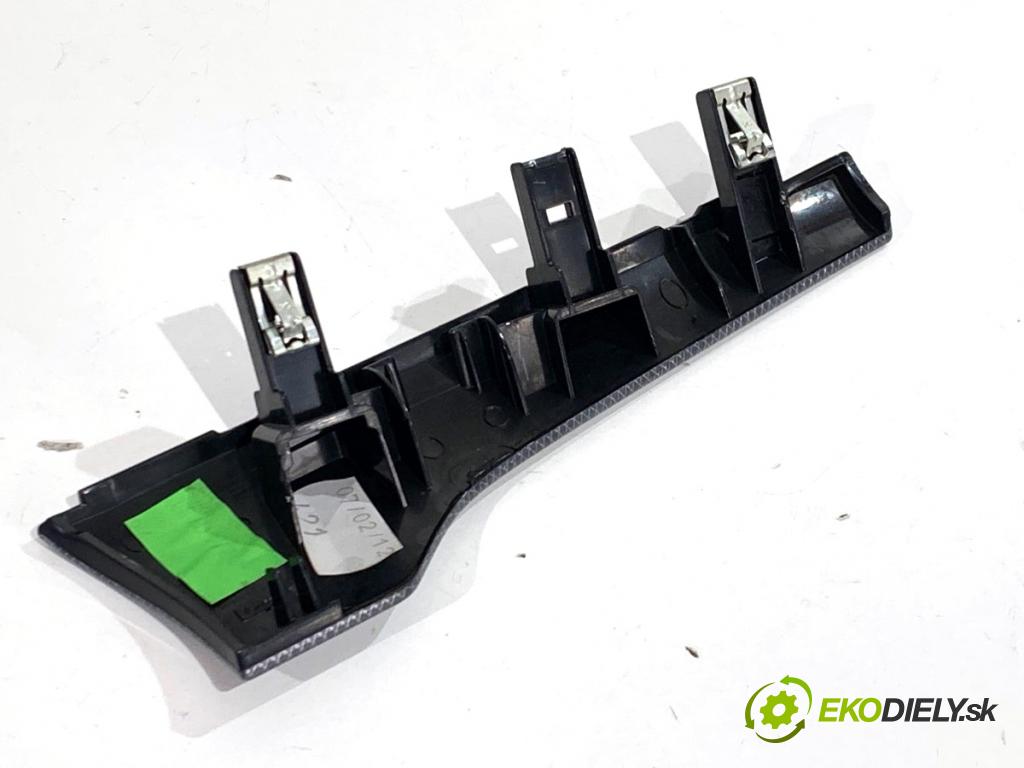 PEUGEOT 508 I sedan 2012 103 kW 2.0 HDi 1997 lišty kryt 9688873877 9686309377 (Lišta)