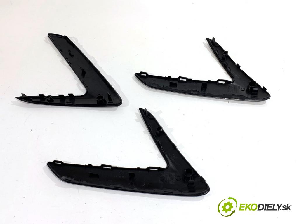 PEUGEOT 508 I sedan 2012 103 kW 2.0 HDi 1997 lišty kryt 9688873877 9686309377 (Lišta)