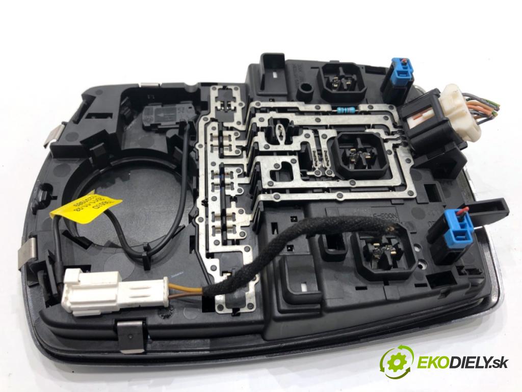 PEUGEOT 508 I sedan 2012 103 kW 2.0 HDi 1997 Svetlo stropné