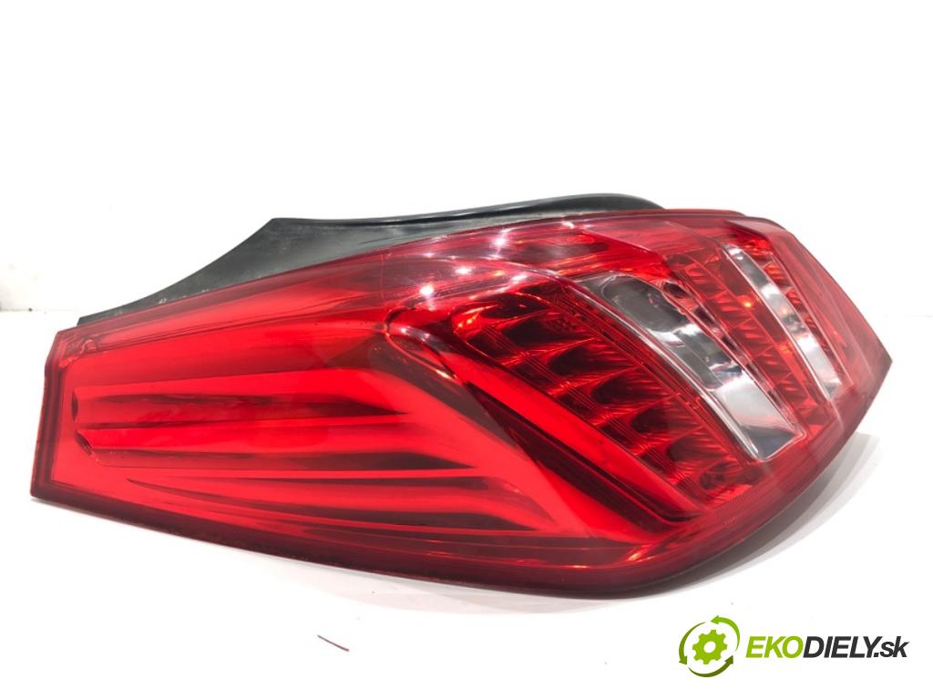 PEUGEOT 508 I sedan 2012 103 kW 2.0 HDi 1997 světlo levý zadní část 9686293780