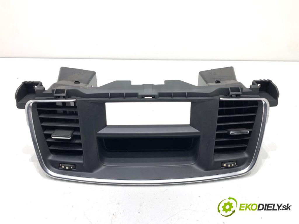 PEUGEOT 508 I sedan 2012 103 kW 2.0 HDi 1997 Mriežky kúrenia predný 9688552977